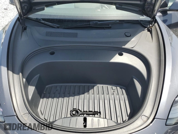 2023 Tesla Model 3 z VIN 5YJ3E1EA0PF571943, wystawiony jako Copart lot #58338235 z przebiegiem 41 584 mil mil oraz Szkoda całkowita • Salvage title. Historia ofert i sprzedaży dostępna na DreamBid. Obrazek 11.