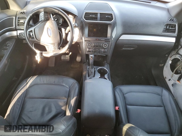 2017 Ford Explorer XLT with VIN 1FM5K7D89HGC31762, listed as a Copart auction lot 51078005 with 162,369 mi miles and Salvage Title. Bid and sale history available at DreamBid. Image 8.