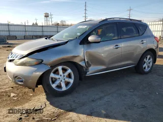 2009 Nissan Murano SL z VIN JN8AZ18U19W028119, wystawiony jako Copart lot #43979935 z przebiegiem Nie podano mil oraz Szkoda całkowita • Salvage title. Historia ofert i sprzedaży dostępna na DreamBid. Obrazek 1.