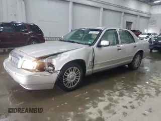 2010 Mercury Grand Marquis LS z VIN 2MEBM7FV1AX609513, wystawiony jako Copart lot #57662205 z przebiegiem 192 008 mil mil oraz Tytuł czysty. Historia ofert i sprzedaży dostępna na DreamBid. Obrazek 1.