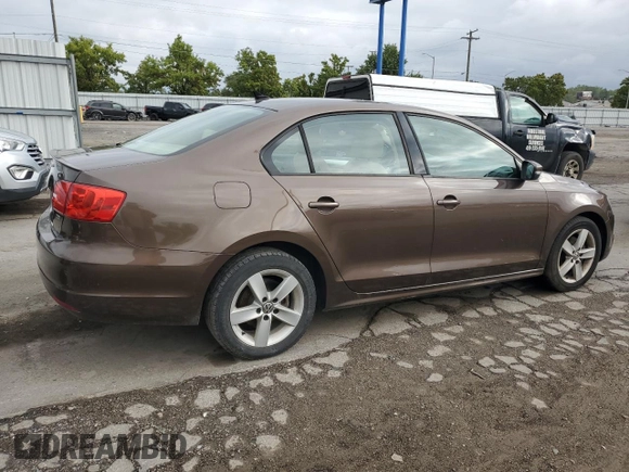 2012 Volkswagen Jetta TDI с VIN 3VWLL7AJ3CM334185, выставлен на аукционе Copart как лот 72563414 с пробегом 133 180 миль миль и Списание • Salvage title. История ставок и продаж доступна на DreamBid. Изображение 3.