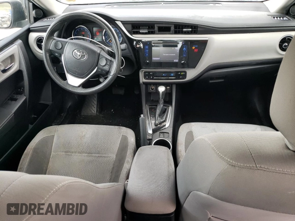 2019 Toyota Corolla L z VIN 2T1BURHE6KC189697, wystawiony jako Copart lot #53705735 z przebiegiem 62 631 mil mil oraz Szkoda całkowita • Salvage title. Historia ofert i sprzedaży dostępna na DreamBid. Obrazek 8.