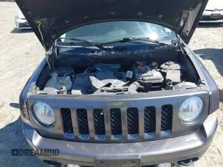 2017 Jeep Patriot High Altitude with VIN 1C4NJRFB8HD190411, listed as a IAAI auction lot 42145467 with 149,293 mi miles. Bid and sale history available at carsss.com. Image 10.