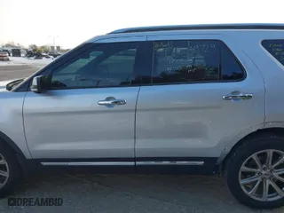 2017 Ford Explorer Limited with VIN 1FM5K8F89HGD80725, listed as a IAAI auction lot 41376949 with 90,535 mi miles. Bid and sale history available at carsss.com. Image 15.