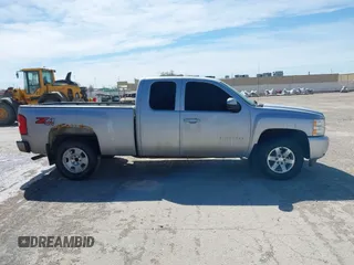 2012 Chevrolet Silverado 1500 LT with VIN 1GCRKSE73CZ195451, listed as a IAAI auction lot 41802960 with 277,651 mi miles and . Bid and sale history available at DreamBid. Image 13.