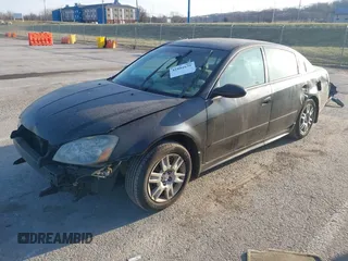 2005 Nissan Altima 2.5 S with VIN 1N4AL11DX5N496959, listed as a IAAI auction lot 41801631 with 190,433 mi miles. Bid and sale history available at carsss.com. Image 2.