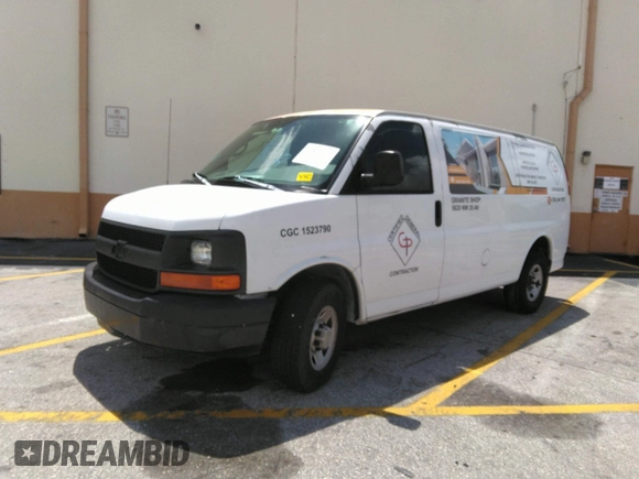 2007 Chevrolet Express Cargo Van with VIN 1GCGG25V971149568, listed as a IAAI auction lot 41632121 with 247,782 mi miles. Bid and sale history available at carsss.com. Image 2.