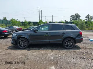 2014 Audi Q7 S line Prestige z VIN WA1DGAFE5ED006957, wystawiony jako IAAI lot #42488440 z przebiegiem 123 814 mil mil oraz . Historia ofert i sprzedaży dostępna na DreamBid. Obrazek 14.