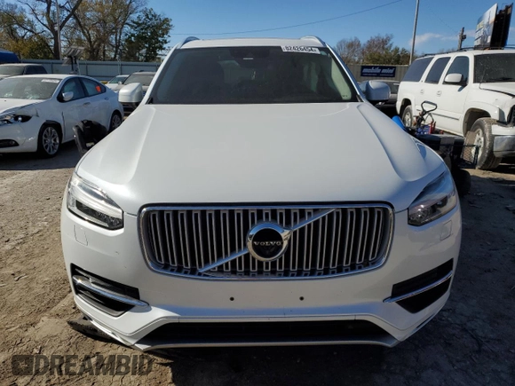 2016 Volvo XC90 T6 Inscription with VIN YV4A22PL6G1052695, listed as a Copart auction lot 82426454 with 0 mi miles and Salvage Title. Bid and sale history available at carsss.com. Image 5.