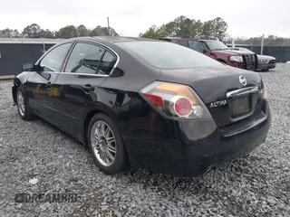 2008 Nissan Altima 2.5 SL with VIN 1N4AL21E28N512672, listed as a IAAI auction lot 41605976 with 142,223 mi miles. Bid and sale history available at carsss.com. Image 3.