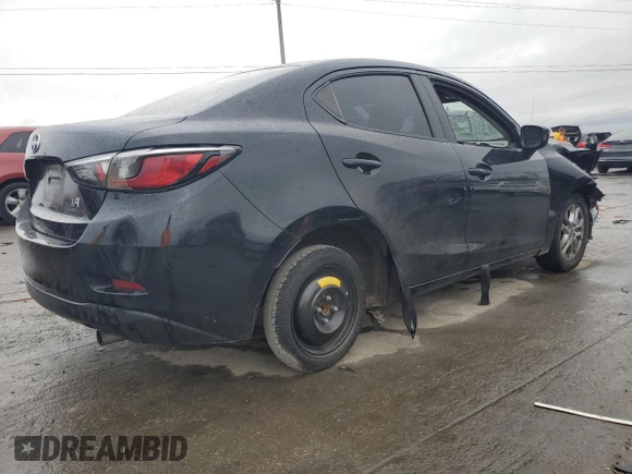 2016 Scion iA z VIN 3MYDLBZV9GY129875, wystawiony jako Copart lot #81368604 z przebiegiem 82 111 mil mil oraz Szkody całkowita. Historia ofert i sprzedaży dostępna na DreamBid. Obrazek 3.