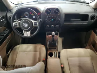 2014 Jeep Patriot Latitude z VIN 1C4NJRFB8ED647617, wystawiony jako Copart lot #53063505 z przebiegiem 139 132 mil mil oraz Szkoda całkowita • Salvage title. Historia ofert i sprzedaży dostępna na DreamBid. Obrazek 8.