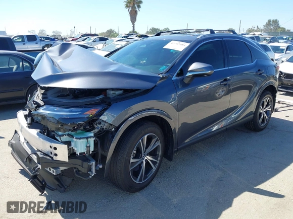 2024 Lexus RX 350h z VIN 2T2BBMCA3RC042093, wystawiony jako IAAI lot #42703983 z przebiegiem 24 179 mil mil oraz . Historia ofert i sprzedaży dostępna na DreamBid. Obrazek 18.