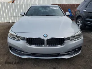 2017 BMW 3 Series 330i with VIN WBA8B9C56HK884452, listed as a Copart auction lot 52417725 with 33,007 mi miles and Salvage Title. Bid and sale history available at carsss.com. Image 5.