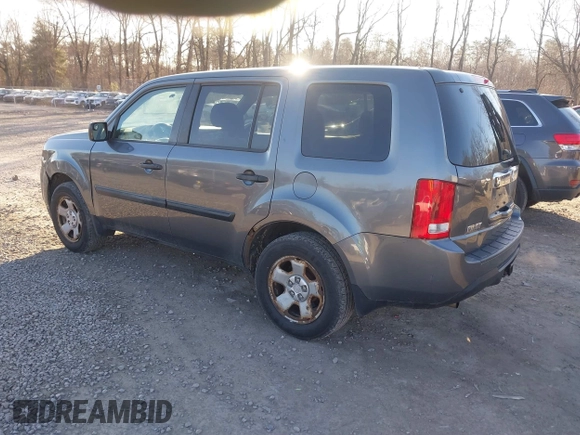 2013 Honda Pilot LX with VIN 5FNYF4H25DB073872, listed as a IAAI auction lot 41901435 with 171,529 mi miles. Bid and sale history available at carsss.com. Image 3.