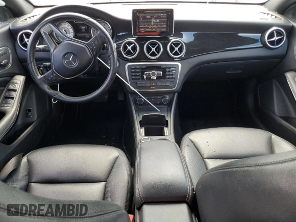 2014 Mercedes-Benz CLA 250 с VIN WDDSJ4EB2EN049904, выставлен на аукционе Copart как лот 61496405 с пробегом 67 438 миль миль и Списание • Salvage title. История ставок и продаж доступна на DreamBid. Изображение 8.