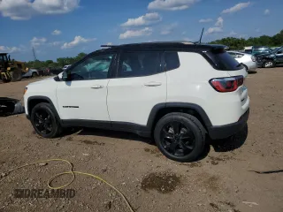 2019 Jeep Compass Latitude z VIN 3C4NJDBB2KT696732, wystawiony jako Copart lot #60519335 z przebiegiem 85 436 mil mil oraz Szkoda całkowita • Salvage title. Historia ofert i sprzedaży dostępna na DreamBid. Obrazek 2.