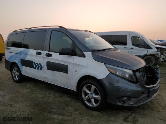 2016 Mercedes-Benz Metris Passenger Van with VIN WD4PG2EE2G3097999, listed as a Copart auction lot 83611814 with 116,039 mi miles and Salvage Title. Bid and sale history available at carsss.com. Image 4.