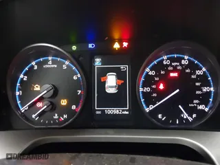 2017 Toyota RAV4 LE with VIN JTMBFREV9HJ132888, listed as a IAAI auction lot 41946329 with 100,982 mi miles. Bid and sale history available at carsss.com. Image 7.