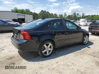 2008 Volvo S40 2.4L z VIN YV1MS382282365003, wystawiony jako Copart lot #55931845 z przebiegiem 225 785 mil mil oraz Czysty tytuł • Clean title. Historia ofert i sprzedaży dostępna na DreamBid. Obrazek 3.
