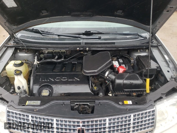 2008 Lincoln MKX with VIN 2LMDU88C68BJ32838, listed as a Copart auction lot 53742445 with 204,749 mi miles and Salvage title. Bid and sale history available at DreamBid. Image 11.
