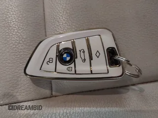 2016 BMW X5 xDrive40e with VIN 5UXKT0C50G0S77165, listed as a IAAI auction lot 40688779 with 110,317 mi miles and . Bid and sale history available at carsss.com. Image 11.
