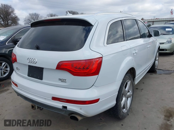 2015 Audi Q7 S line Prestige z VIN WA1DGAFE4FD031348, wystawiony jako IAAI lot #41513171 z przebiegiem 139 013 mil mil oraz . Historia ofert i sprzedaży dostępna na DreamBid. Obrazek 4.