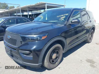 2021 Ford Police Interceptor Utility z VIN 1FM5K8ABXMGA33790, wystawiony jako IAAI lot #42065493 z przebiegiem 52 296 mil mil oraz . Historia ofert i sprzedaży dostępna na DreamBid. Obrazek 2.