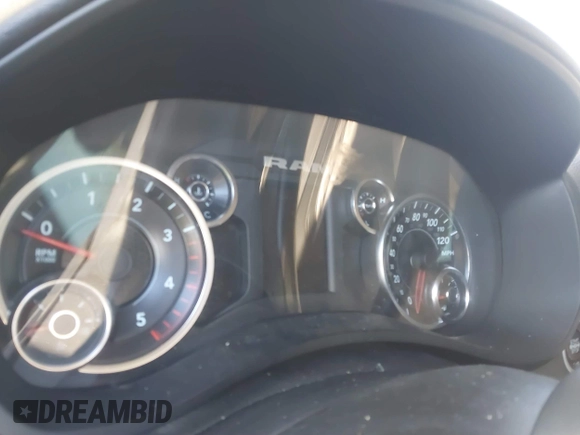 2019 Ram 2500 Lone Star with VIN 3C6UR5MLXKG623270, listed as a IAAI auction lot 41646276 with Not provided miles and . Bid and sale history available at DreamBid. Image 7.