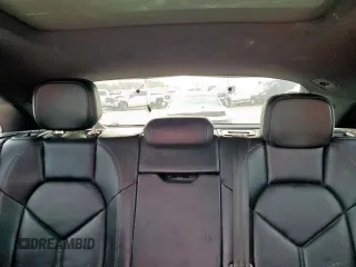 2017 Porsche Macan S z VIN WP1AB2A57HLB19788, wystawiony jako Copart lot #61986475 z przebiegiem Nie podano mil oraz Szkoda całkowita • Salvage title. Historia ofert i sprzedaży dostępna na DreamBid. Obrazek 10.