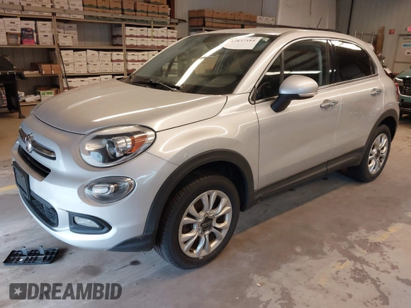 2016 FIAT 500X Lounge z VIN ZFBCFYDT0GP332060, wystawiony jako IAAI lot #42837184 z przebiegiem 159 804 mil mil oraz . Historia ofert i sprzedaży dostępna na DreamBid. Obrazek 2.