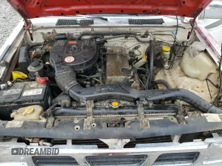 1997 Nissan Frontier XE z VIN 1N6SD11SXVC393477, wystawiony jako Copart lot #59584105 z przebiegiem 322 465 mil mil oraz Czysty tytuł • Clean title. Historia ofert i sprzedaży dostępna na DreamBid. Obrazek 11.