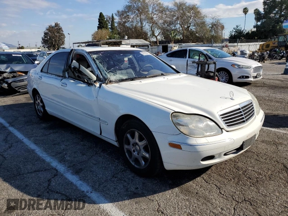 2002 Mercedes-Benz S-Class 4.3L with VIN WDBNG70J82A237141, listed as a Copart auction lot 42193475 with 247,858 mi miles and Salvage Title. Bid and sale history available at carsss.com. Image 4.