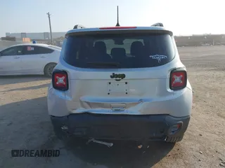 2018 Jeep Renegade Latitude with VIN ZACCJABB5JPJ51584, listed as a IAAI auction lot 41538967 with 85,592 mi miles and . Bid and sale history available at carsss.com. Image 6.