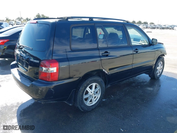 2006 Toyota Highlander with VIN JTEGP21A560111287, listed as a IAAI auction lot 41392554 with 171,024 mi miles. Bid and sale history available at carsss.com. Image 4.
