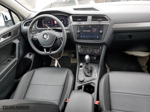 2020 Volkswagen Tiguan SE with VIN 3VV2B7AX2LM179152, listed as a Copart auction lot 52577475 with 61,691 mi miles and Salvage Title. Bid and sale history available at carsss.com. Image 8.