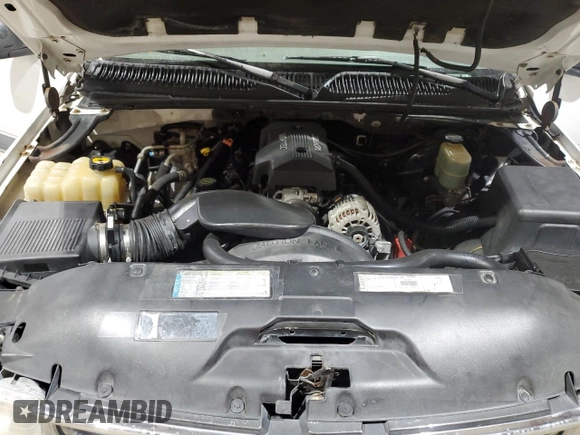 2000 Chevrolet Suburban LS with VIN 3GNEC16T3YG112424, listed as a Copart auction lot 48771605 with 242,592 mi miles and Clean title. Bid and sale history available at DreamBid. Image 12.