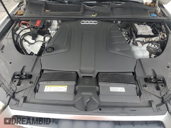 2019 Audi Q7 Premium Plus with VIN WA1LHAF79KD017451, listed as a Copart auction lot 61527125 with 129,180 mi miles and Salvage title. Bid and sale history available at DreamBid. Image 12.