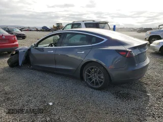 2018 Tesla Model 3 Long Range Battery with VIN 5YJ3E1EA2JF038886, listed as a Copart auction lot 52436365 with 47,548 mi miles and Salvage Title. Bid and sale history available at DreamBid. Image 2.
