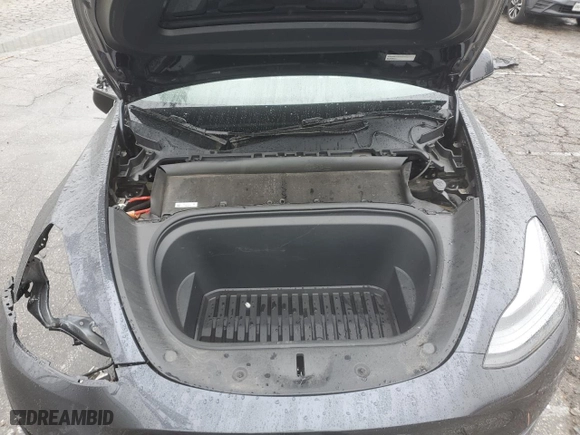 2024 Tesla Model Y with VIN 7SAYGDED5RF054851, listed as a Copart auction lot 42835055 with 14,695 mi miles and Salvage Title. Bid and sale history available at carsss.com. Image 14.