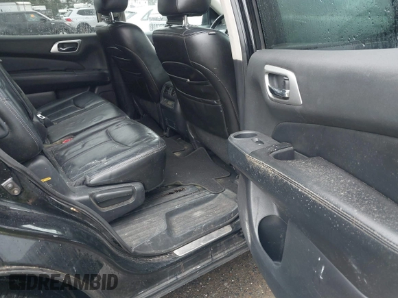2013 Nissan Pathfinder SV with VIN 5N1AR2MM1DC617748, listed as a IAAI auction lot 41593304 with 175,100 mi miles. Bid and sale history available at carsss.com. Image 8.