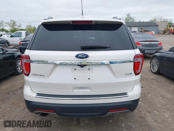2018 Ford Explorer Limited с VIN 1FM5K8FHXJGB98294, выставлен на аукционе IAAI как лот 42207248 с пробегом Не указан миль и . История ставок и продаж доступна на DreamBid. Изображение 16.