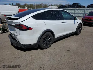 2022 Tesla Model X with VIN 7SAXCBE50NF331632, listed as a Copart auction lot 48062053 with 0 mi miles. Bid and sale history available at carsss.com. Image 3.