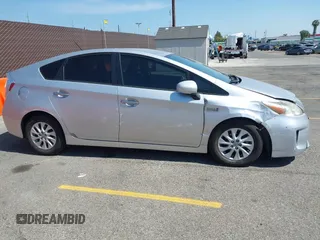 2013 Toyota Prius with VIN JTDKN3DP2D3033377, listed as a IAAI auction lot 42465127 with 182,789 mi miles and . Bid and sale history available at DreamBid. Image 13.