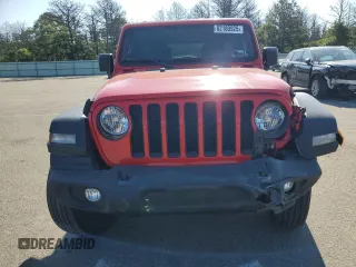 2022 Jeep Wrangler Unlimited Sport Altitude with VIN 1C4HJXDN4NW150373, listed as a Copart auction lot 62180925 with 39,308 mi miles and Salvage title. Bid and sale history available at DreamBid. Image 5.
