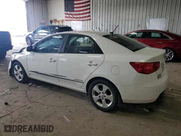 2010 Kia Forte EX z VIN KNAFU4A27A5230657, wystawiony jako Copart lot #58817345 z przebiegiem 63 949 mil mil oraz Nie do naprawy • Non repairable. Historia ofert i sprzedaży dostępna na DreamBid. Obrazek 2.