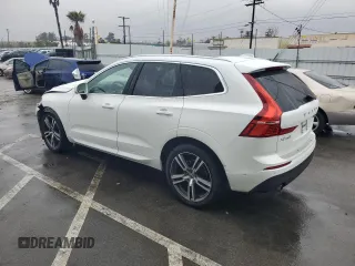 2019 Volvo XC60 Momentum z VIN LYV102RK6KB284499, wystawiony jako Copart lot #44971595 z przebiegiem 17 986 mil mil oraz Szkoda całkowita • Salvage title. Historia ofert i sprzedaży dostępna na DreamBid. Obrazek 2.