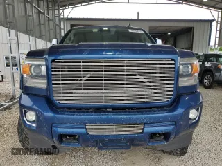 2016 GMC Sierra 2500HD SLT z VIN 1GT12TE80GF271582, wystawiony jako Copart lot #59993915 z przebiegiem 224 490 mil mil oraz Szkoda całkowita • Salvage title. Historia ofert i sprzedaży dostępna na DreamBid. Obrazek 5.