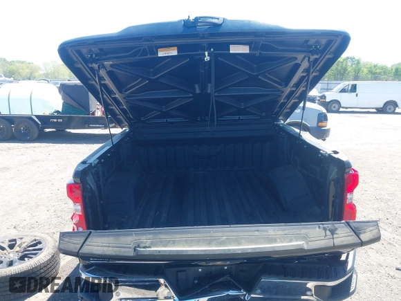 2024 Chevrolet Silverado 1500 LTZ with VIN 2GCUDGED7R1152966, listed as a IAAI auction lot 42037717 with 13,609 mi miles and . Bid and sale history available at DreamBid. Image 18.