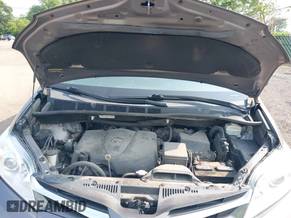 2019 Toyota Sienna XLE Auto Access Seat с VIN 5TDYZ3DC1KS016206, выставлен на аукционе IAAI как лот 42475832 с пробегом 114 048 миль миль и . История ставок и продаж доступна на DreamBid. Изображение 10.